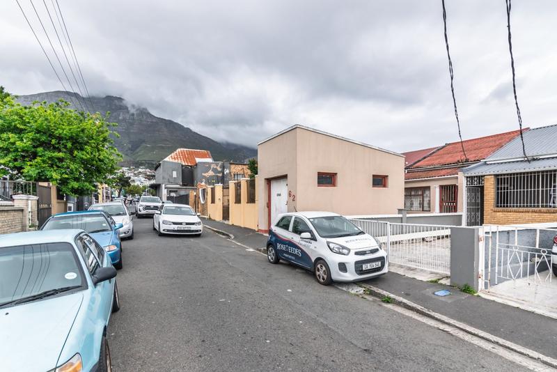 2 Bedroom Property for Sale in Woodstock Western Cape